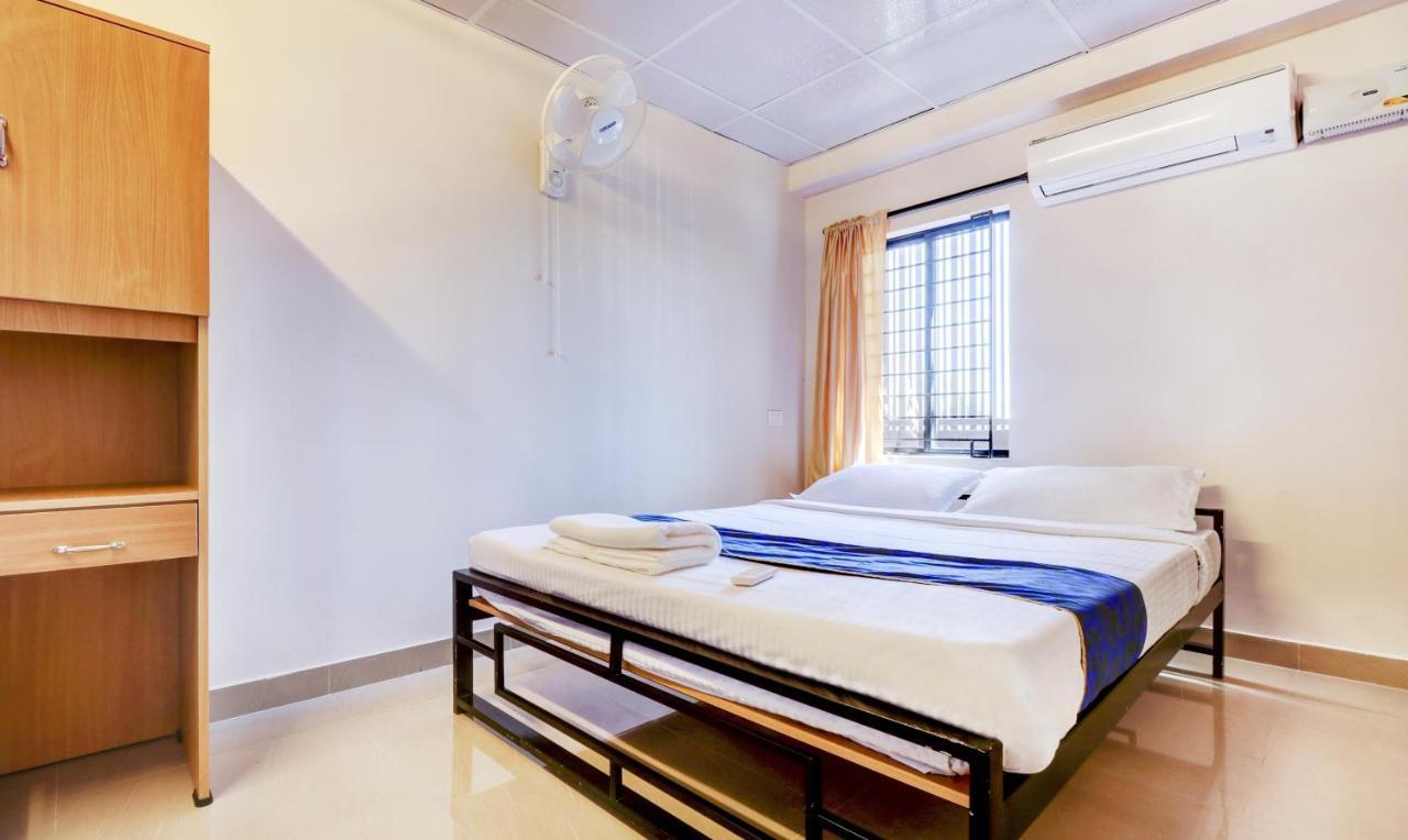 Tri-Star Presidency Kochi Exterior foto